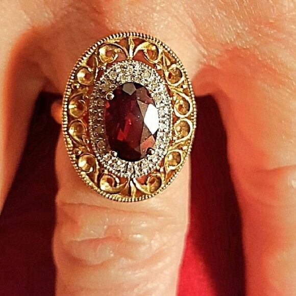💥STEAL💥💥14K  GOLD VINTAGE STYLE GARNET RING - Picture 2 of 6